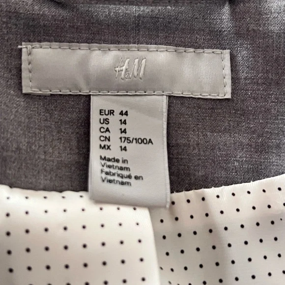 Vintage H & M Gray Women's Blazer - polka dot interior lining - Picture 8 of 9